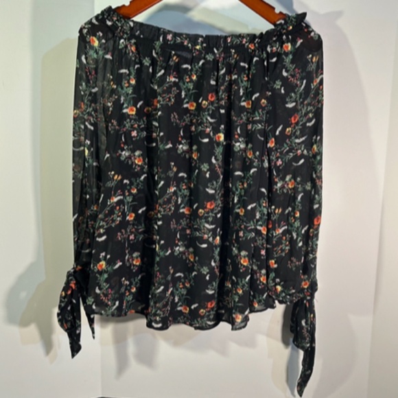 Jenn. Floral Off The Shoulder Long Sleeve Top Size M - NWT - Picture 6 of 16